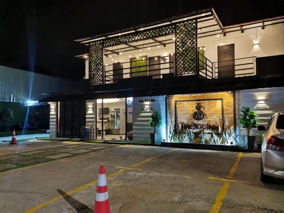 The Sky Inn Kuantan Extérieur photo