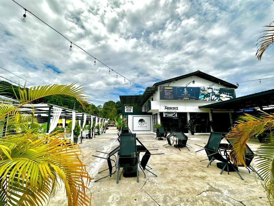 The Sky Inn Kuantan Extérieur photo